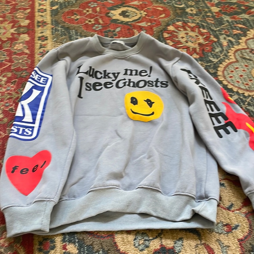 Lucky me i see ghosts sweatshirt perfect condition